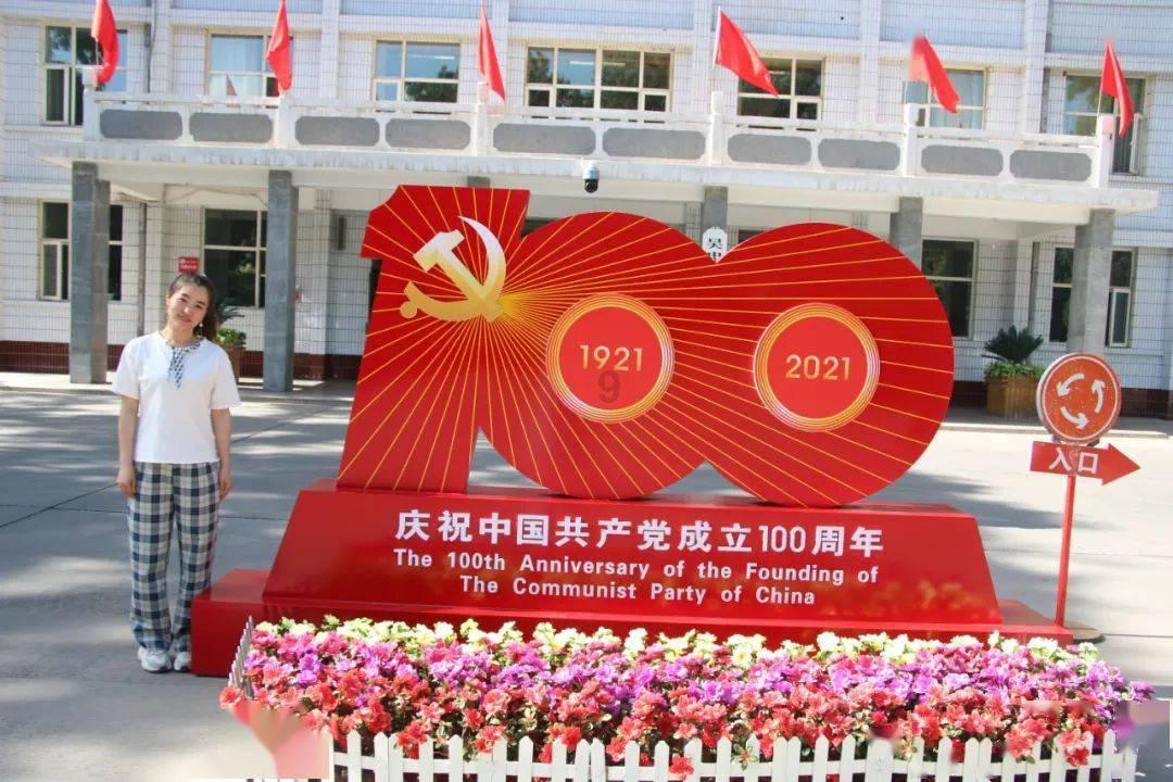 夏季纽扣裙
