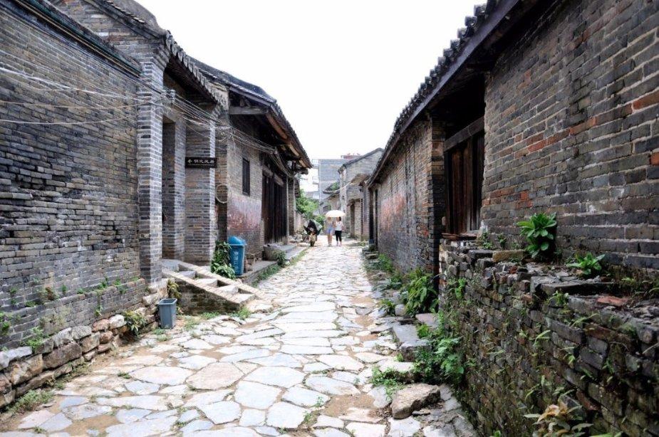 赵丽颖《第二十条》拍摄现场流露母爱，专业与暖心并存