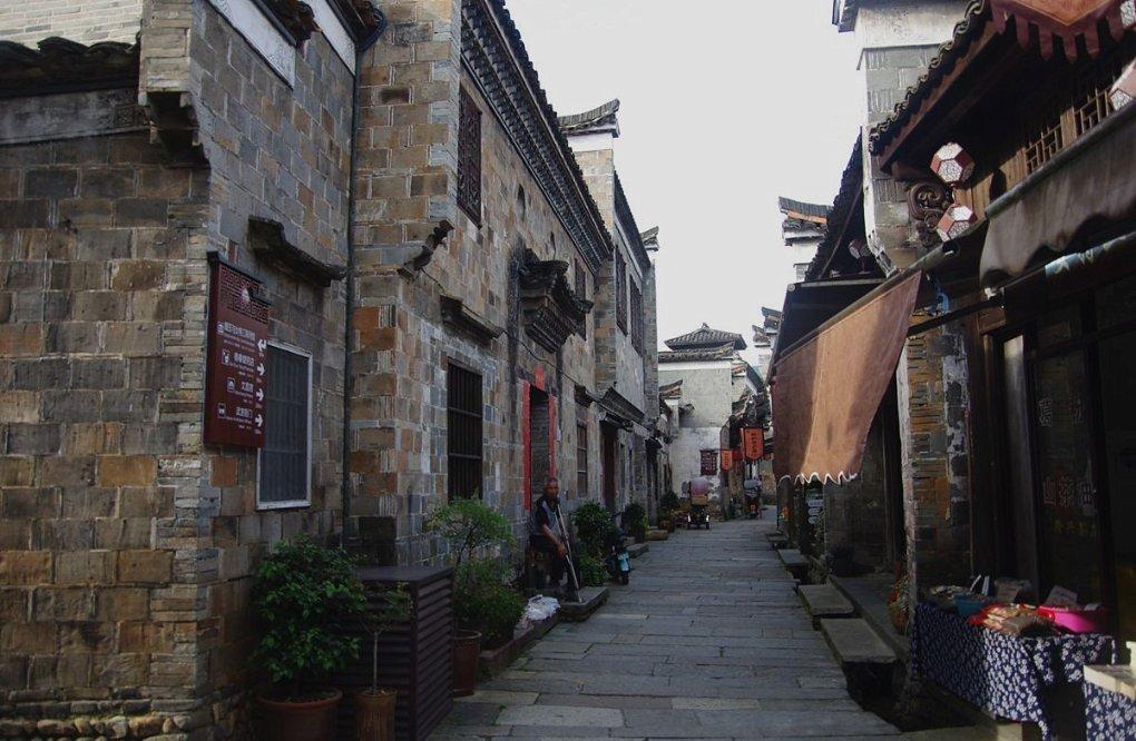 跳出深坑